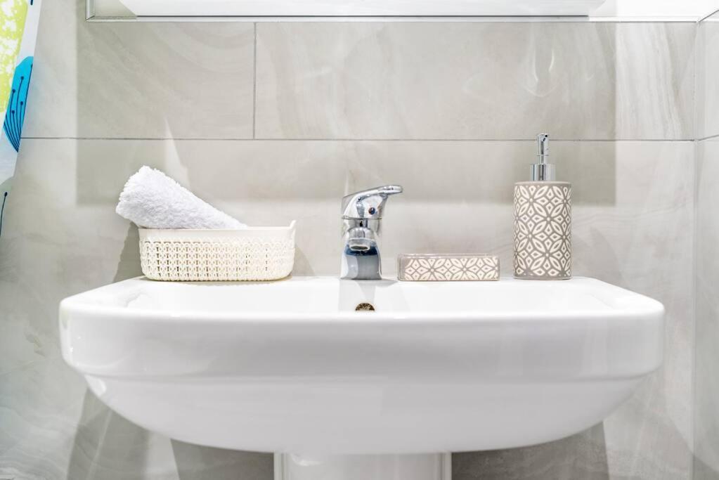 Dunstan House Luxury Holiday Home With Free Parking Oxford Bagian luar foto