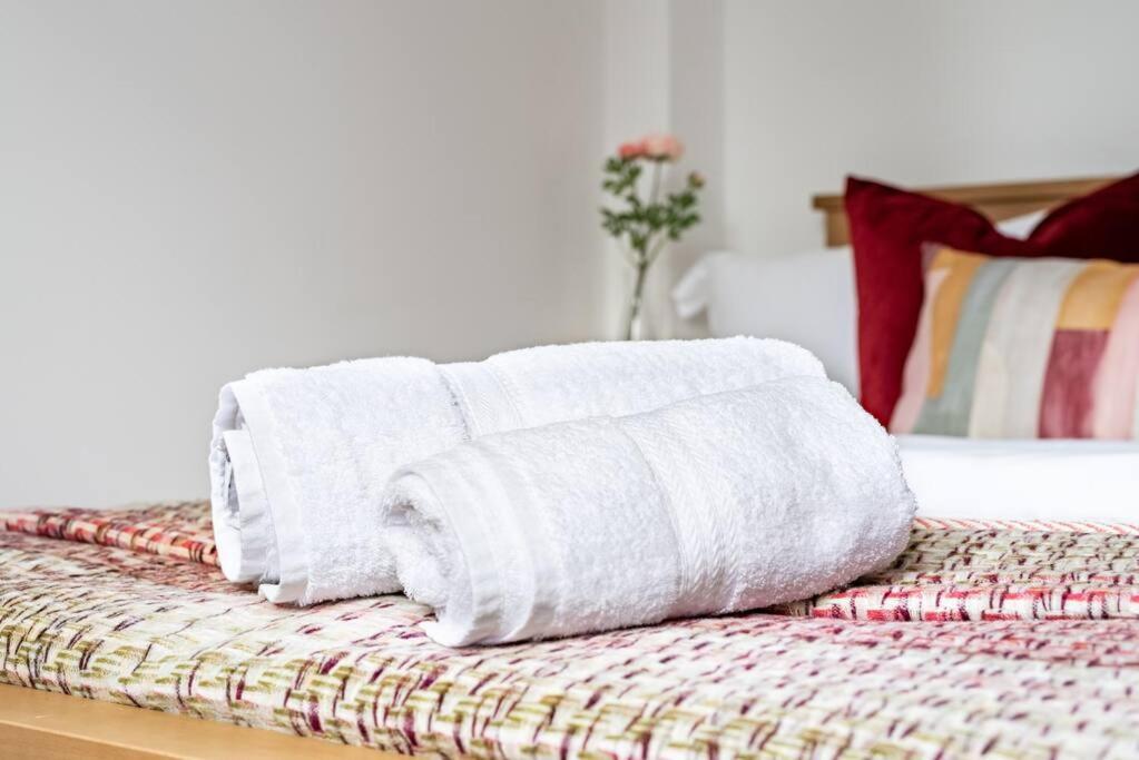 Dunstan House Luxury Holiday Home With Free Parking Oxford Bagian luar foto