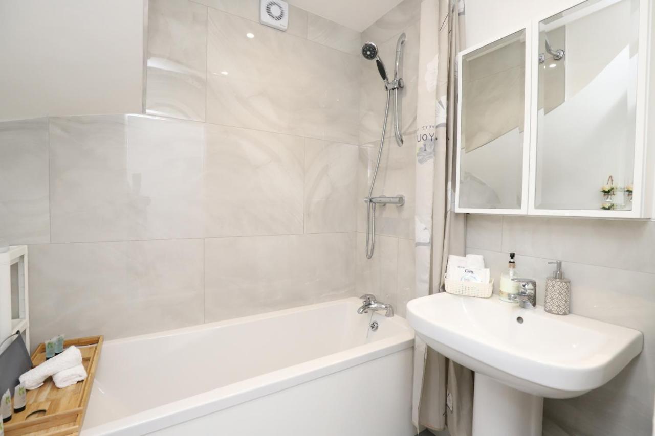 Dunstan House Luxury Holiday Home With Free Parking Oxford Bagian luar foto